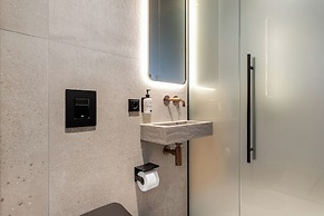 Arctic Comfort Hotel