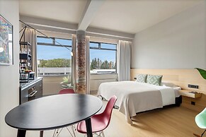 Arctic Comfort Hotel