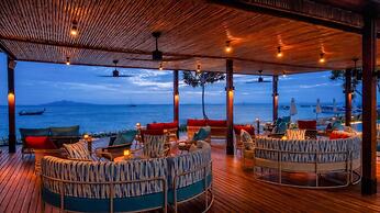 OUTRIGGER Phi Phi Island Resort