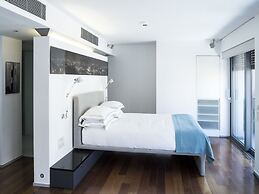 Periscope Hotel