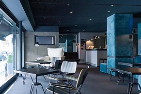 Periscope Hotel