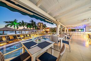 Yellow Bird Hotel