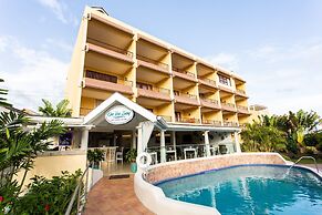 Yellow Bird Hotel