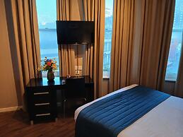 Royal Hotel Cardiff by Belvilla