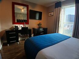 Royal Hotel Cardiff by Belvilla