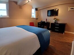 Royal Hotel Cardiff by Belvilla