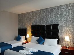 Royal Hotel Cardiff by Belvilla