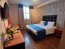 Royal Hotel Cardiff by Belvilla