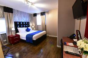 Royal Hotel Cardiff by Belvilla