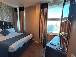 Royal Hotel Cardiff by Belvilla