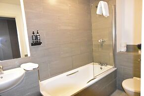 Royal Hotel Cardiff by Belvilla