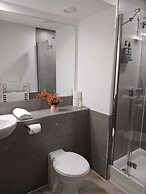 Royal Hotel Cardiff by Belvilla