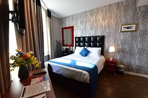 Royal Hotel Cardiff by Belvilla