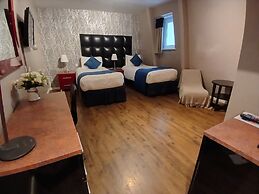 Royal Hotel Cardiff by Belvilla