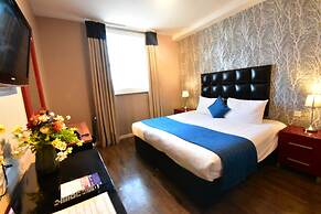 Royal Hotel Cardiff by Belvilla