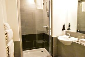 Royal Hotel Cardiff by Belvilla