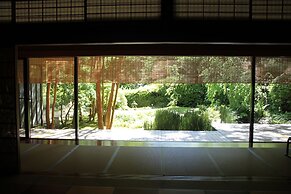 Tsubaki