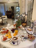 Akropolis Hotel