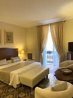Akropolis Hotel