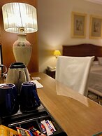 Akropolis Hotel
