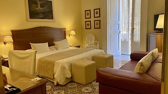 Akropolis Hotel