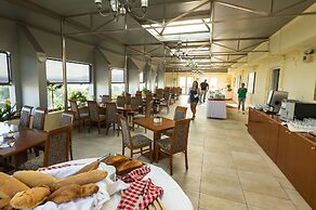Dolphin Resort Hotel & Conference