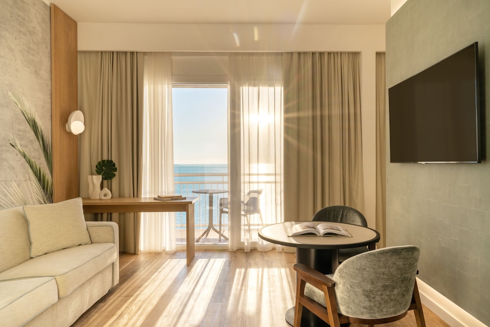 HOTEL DELFINO TARANTO