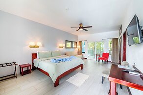 Parrot Cove Lodge