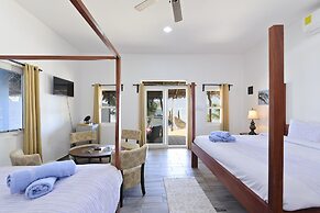 Parrot Cove Lodge