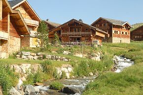 Madame Vacances Les Chalets de l'Altiport