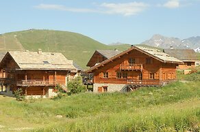 Madame Vacances Les Chalets de l'Altiport