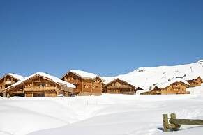 Madame Vacances Les Chalets de l'Altiport