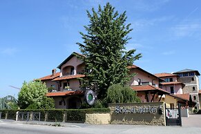 Scià on Martin