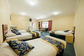 Jacksons Motor Inn