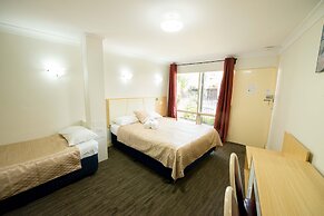 Jacksons Motor Inn