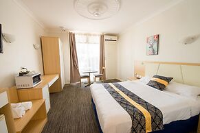 Jacksons Motor Inn