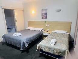 Jacksons Motor Inn