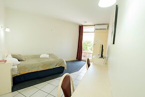 Jacksons Motor Inn