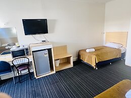 Jacksons Motor Inn
