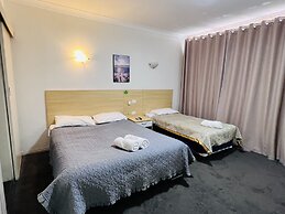 Jacksons Motor Inn