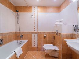 EA Hotel Rokoko