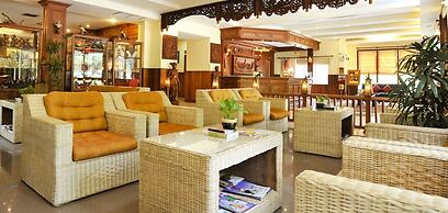 City River Hotel
