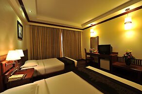 City River Hotel
