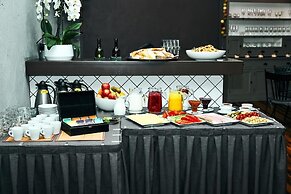 Primo Hotel