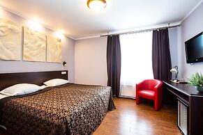 Primo Hotel