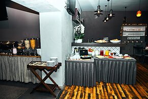 Primo Hotel
