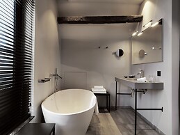 Hotel Harmony