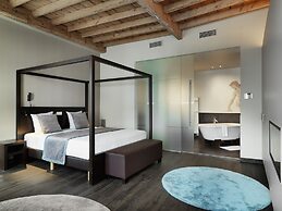 Hotel Harmony