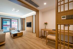 Pipaxi Hotel