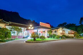 Pipaxi Hotel